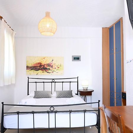 Oneiro Rooms Kythnos Kanala 외부 사진