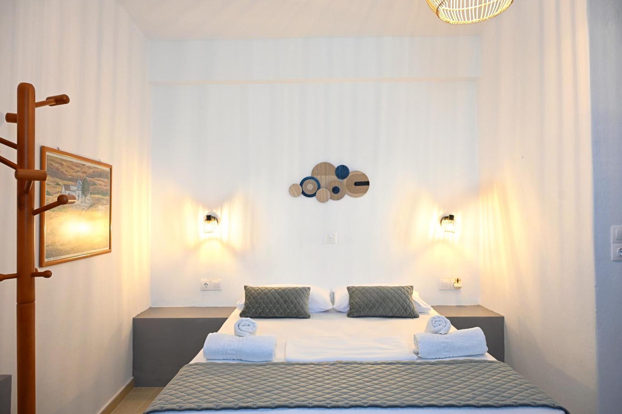 Oneiro Rooms Kythnos Kanala 외부 사진