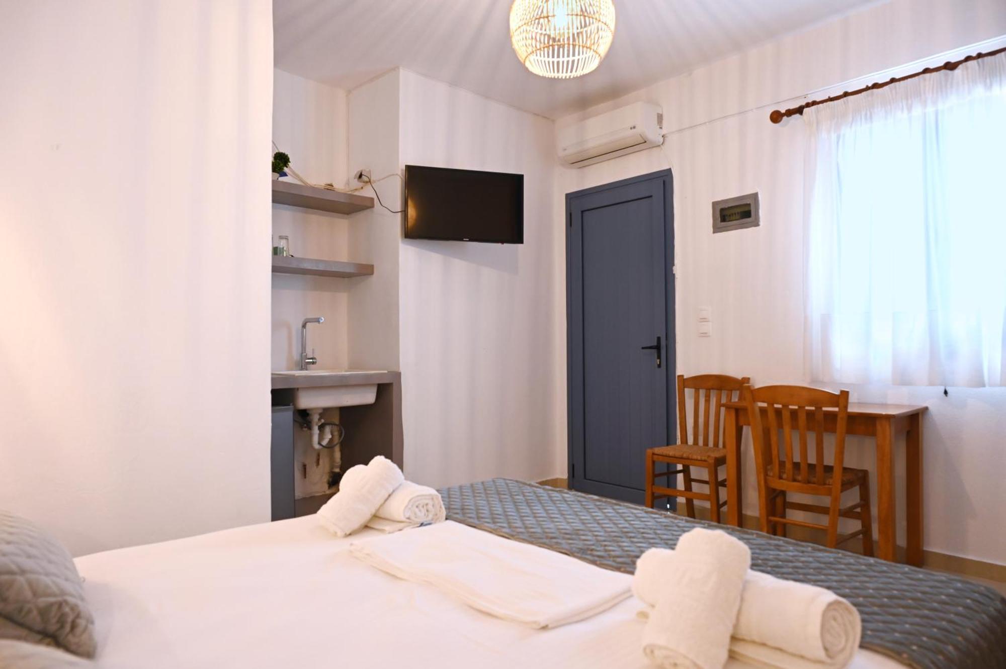 Oneiro Rooms Kythnos Kanala 외부 사진