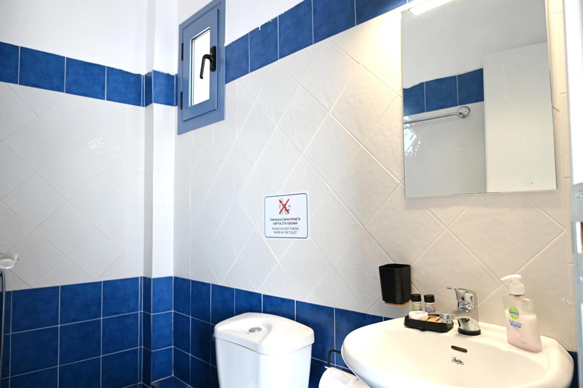 Oneiro Rooms Kythnos Kanala 외부 사진